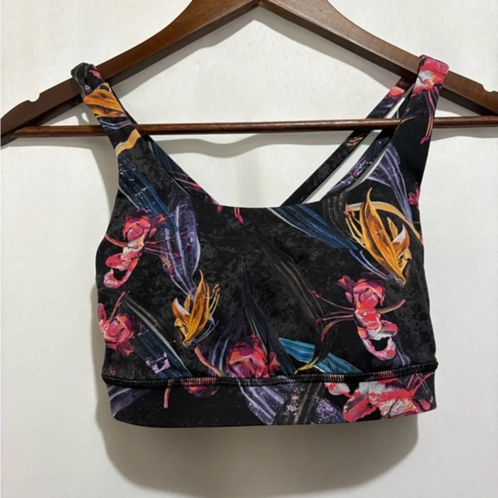 Lululemon Strappy Sports Bra Size‎ 4 Black Floral Print Medium Support Yoga Gym